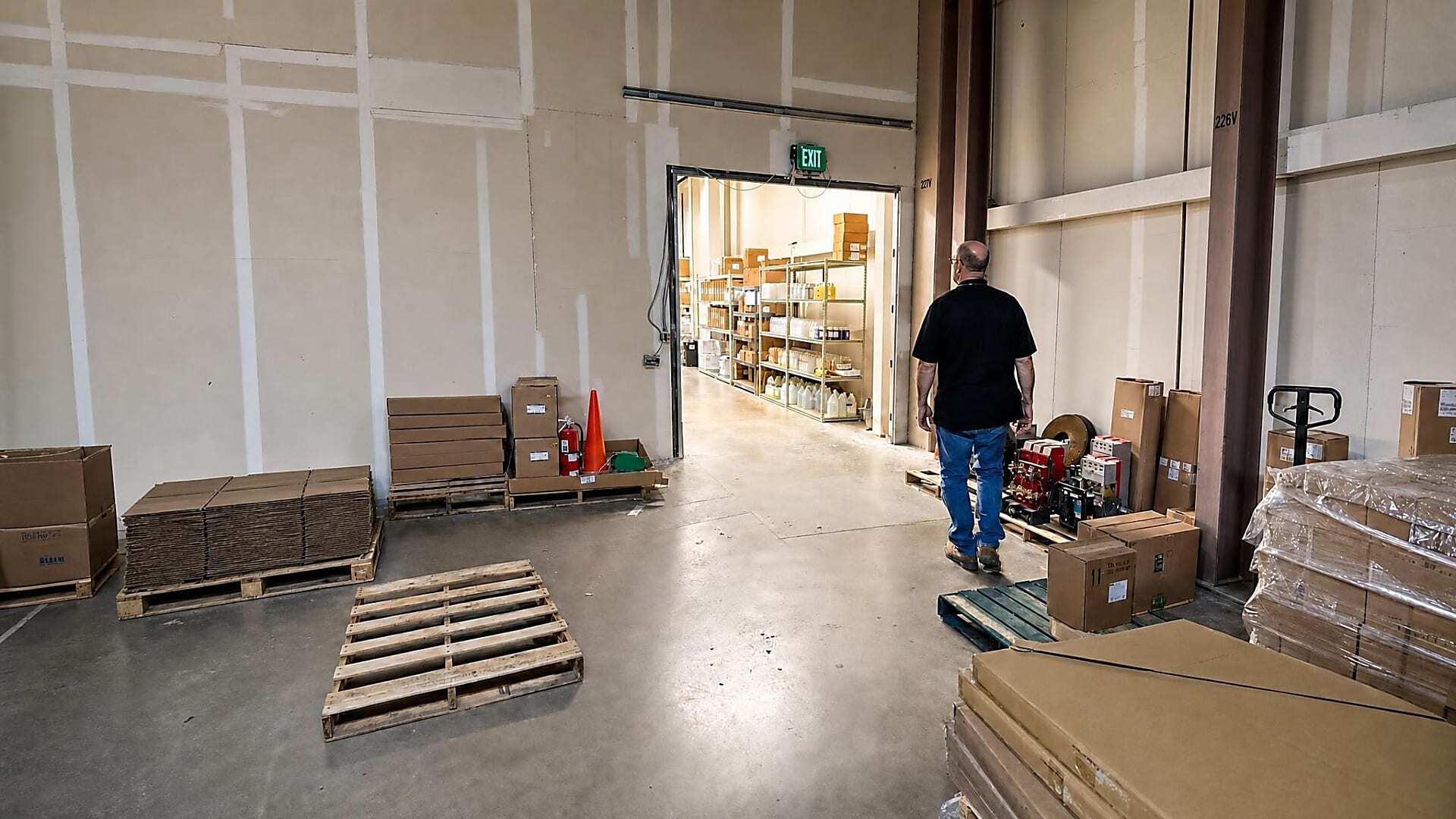 Before case study image 2 for Manufacturing Facility Improves Lab Access with VRC and Stairs