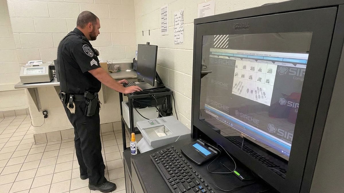 Police evidence room RFID tagging and intake